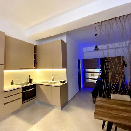 Azalea Studio Apartment In City Center Durrës Eksteriør billede