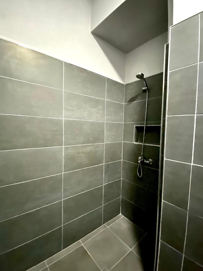 Azalea Studio Apartment In City Center Durrës Eksteriør billede