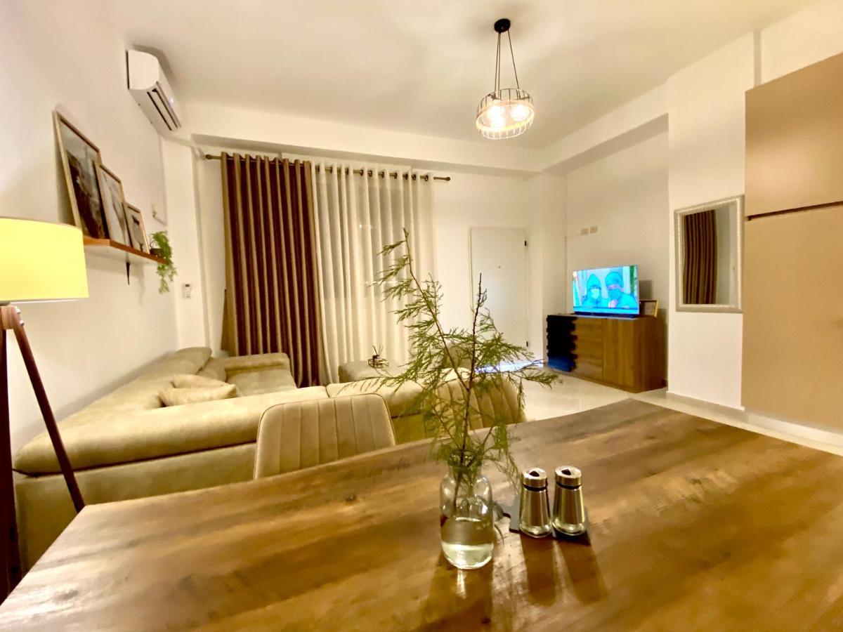 Azalea Studio Apartment In City Center Durrës Eksteriør billede